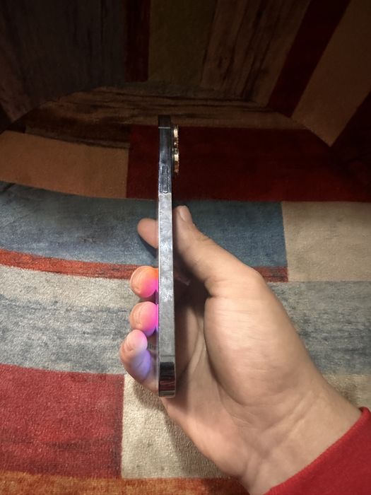 IPHONE 13 pro max Airpods 4 original