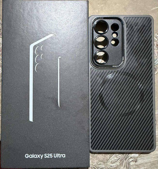 Vând Samsung S25 Ultra 256GB