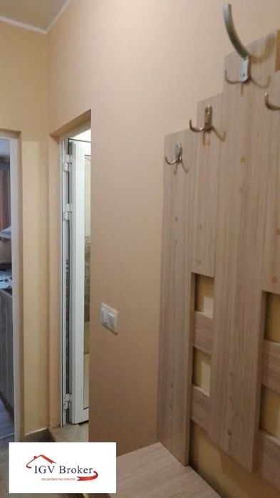 Двустае апартамент в кв Банишора