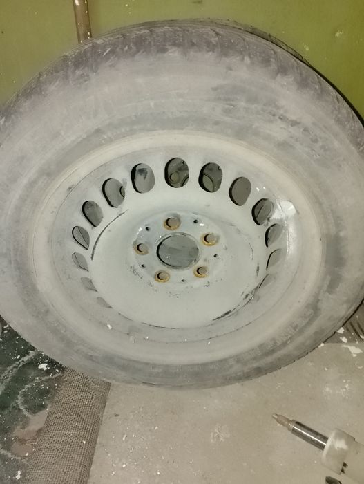 Продам диски с резиной Мерседес