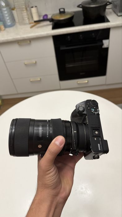 Продам камеру Sony 6500