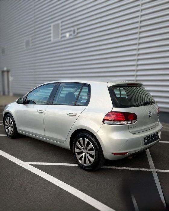 VOLKSWAGEN Golf 2010 — imagine 3