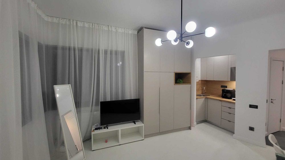 Ultracentral - B-dul. Nicolae Balcescu / Universitate / Magheru / Romana - Garsoniera renovata complet