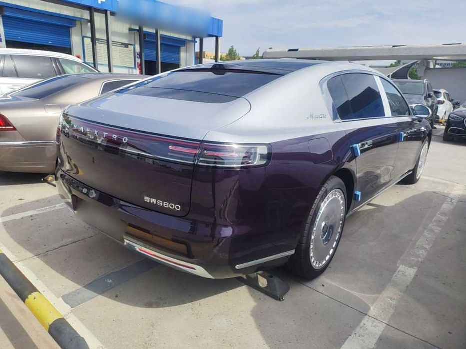 Hima S800 Range-Extended Starlight Executive Edition, 4 Seats
