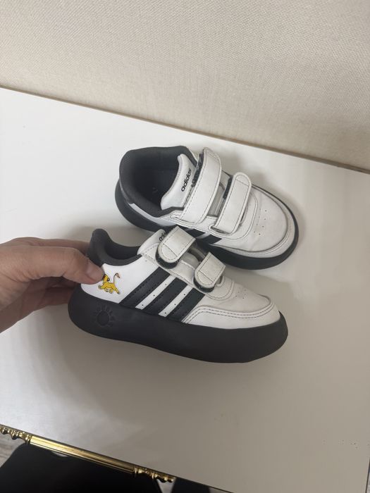 Кроссовки Adidas disney оригинал для мальчика