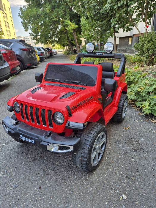 Детски алкумолаторен джип