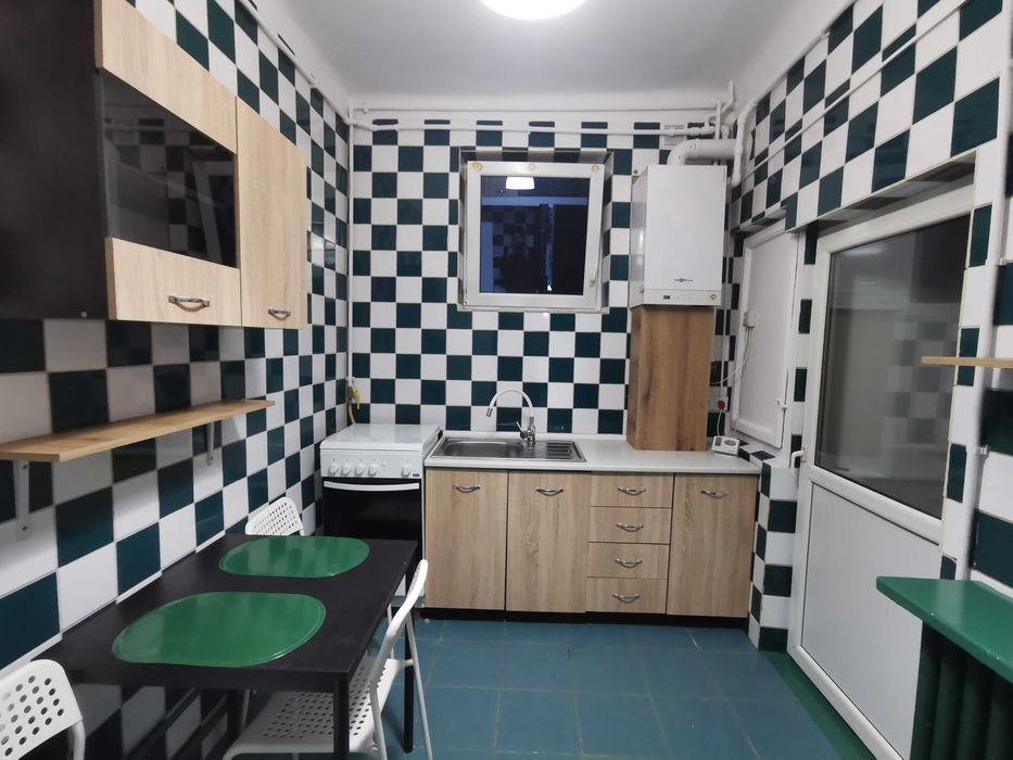 Dristor 3 Camere Renovat La Curte