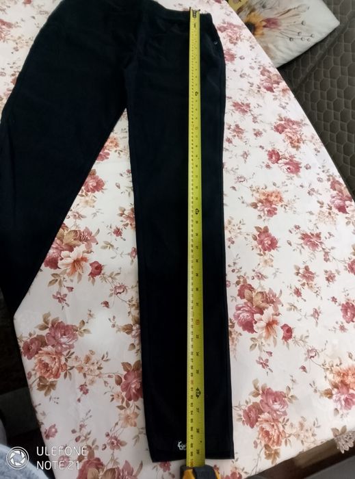 Pantaloni pentru femei