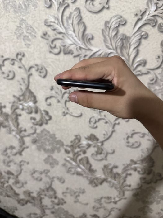 Iphone SE 2020 srochna sotuda