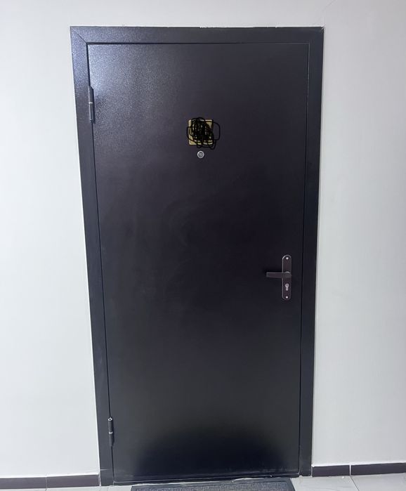 Дверь металлическая 96/206. Левое открывание