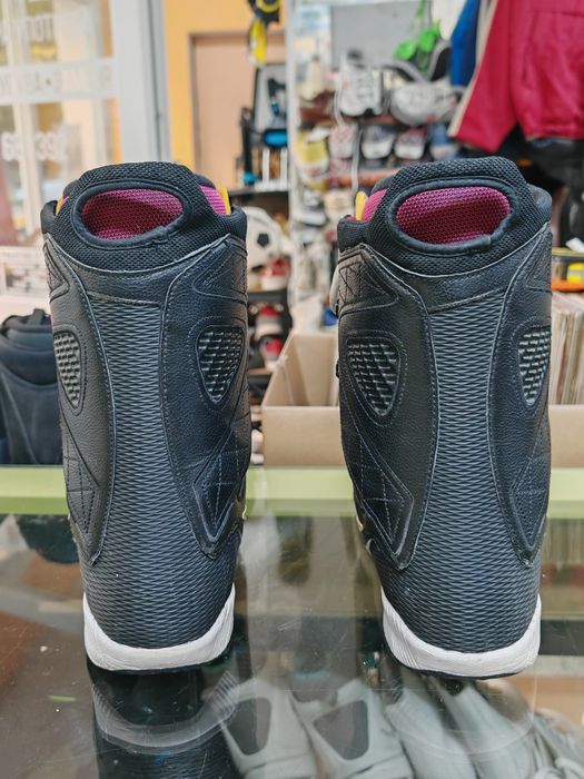 Сноуборд обувки Nike 41 номер