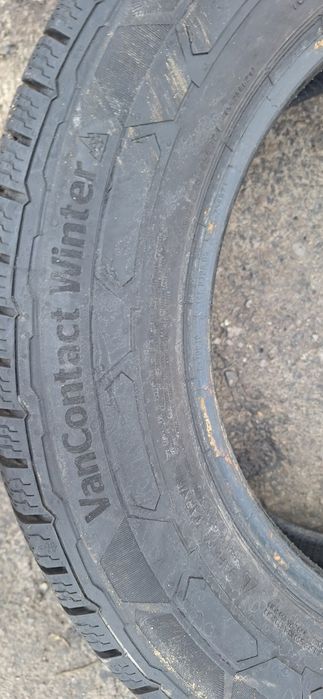 КАТО НОВИ! 2бр 205 65 16C Continental vancontact winter
