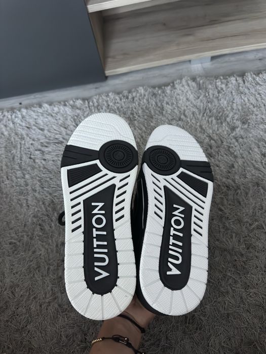 Louis Vuitton skate 45