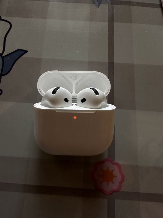 Наушник airpods 4 оригинал
