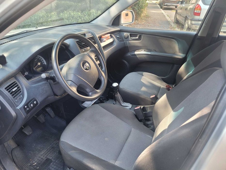Vând KIA SPORTAGE 2.0 2008