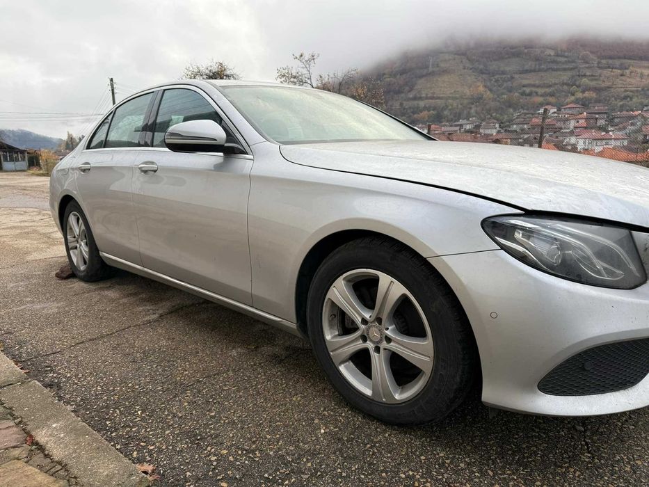 На части Мерцедес  Е220 цди  w213 Mercedes