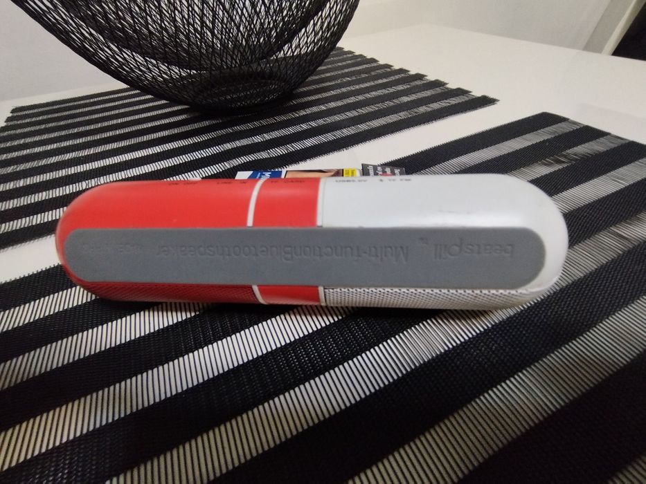Преносима колонка Beats pill by Dr. Dre