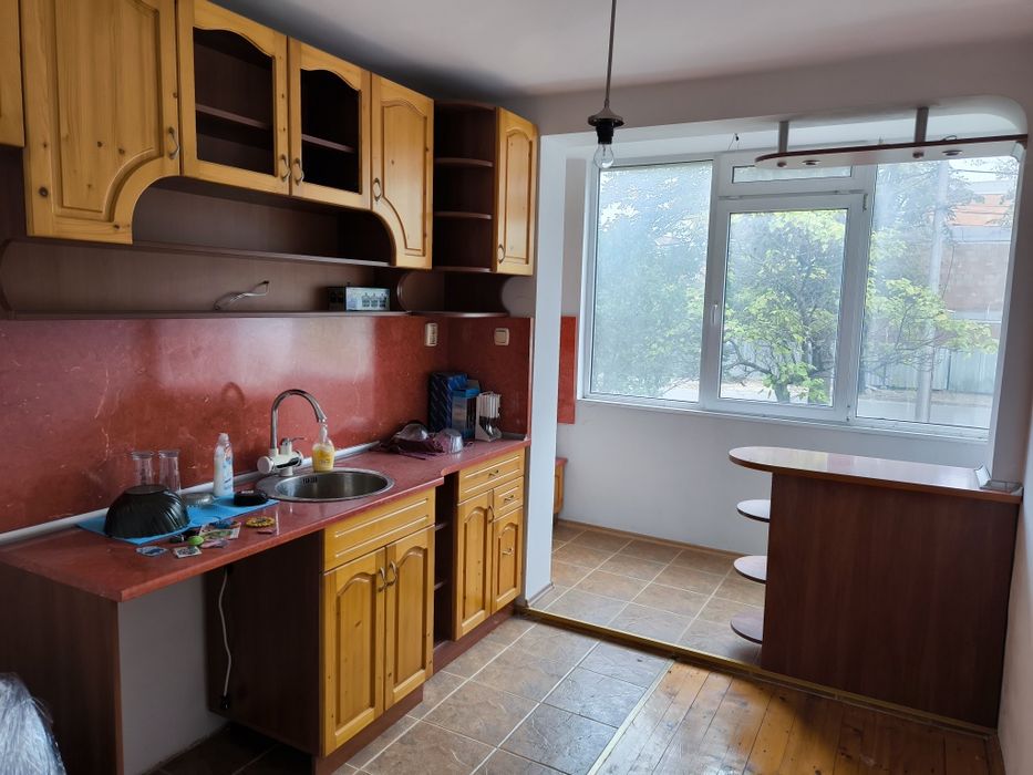 Продава се Тристаен апартамент в Разград, Варош - 79 кв.м за 1285 €/кв.м - Снимка #1