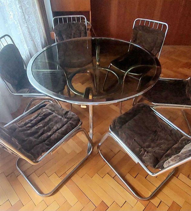 Маса със 6 стола комплект