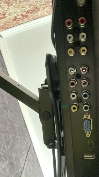 Продам телевизор