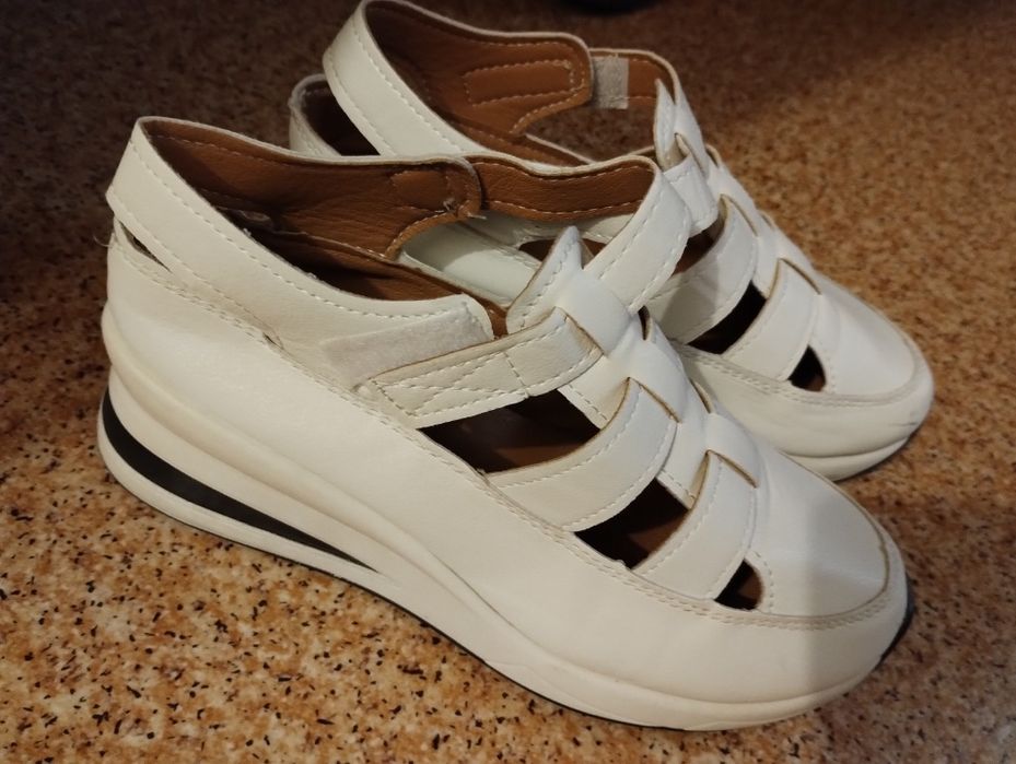 Сандали 36 размера