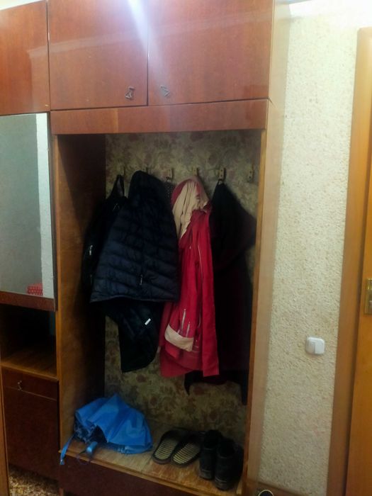 Продам  прихожую