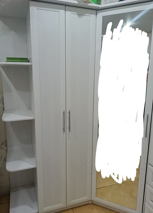 Продам шкаф угловой.