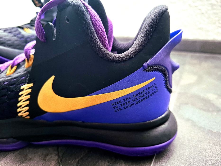 Оригинални маратонки NIKE