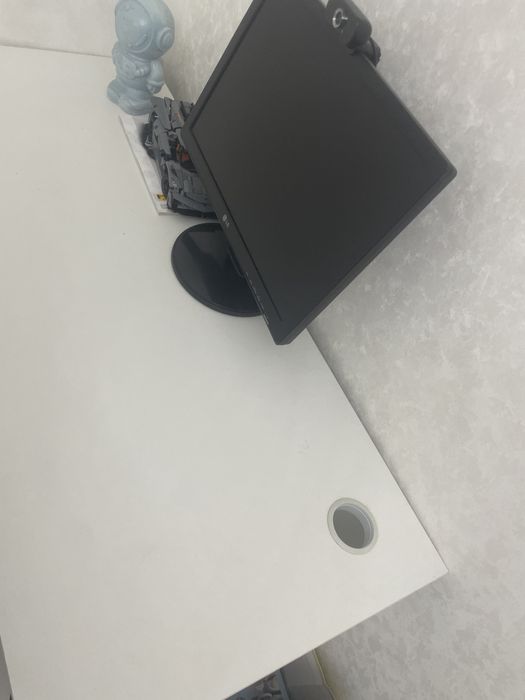 Стол компютерный писменный