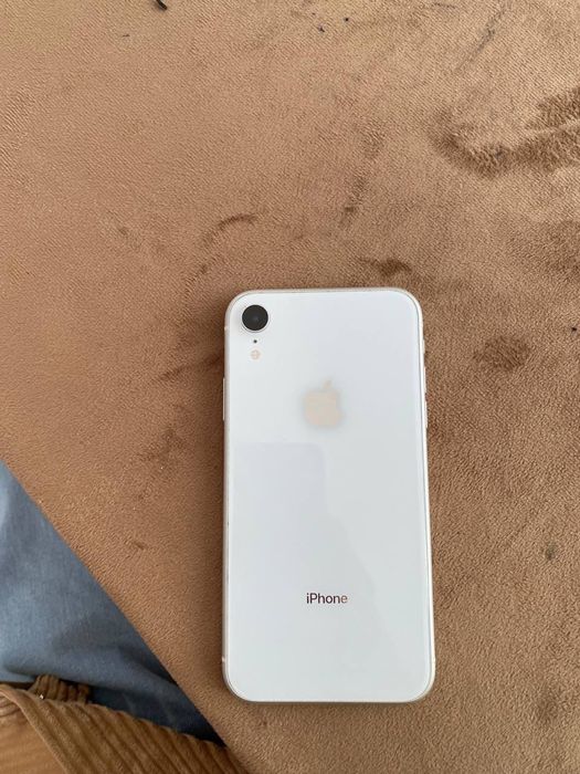 IPhone XR white 64gb