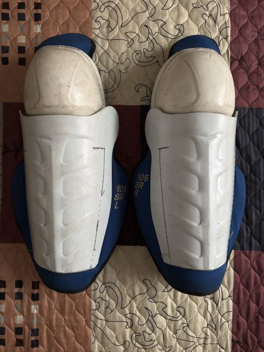 Продам хоккейную форму