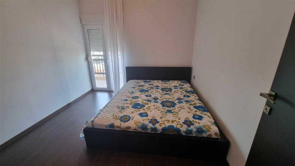 Дава се под наем Двустаен апартамент в Бургас, Лазур - 67 кв.м за 153 € - Снимка #2