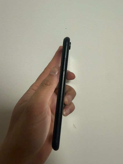 Продам Iphone xr 128 гиг