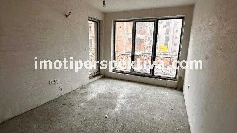 Продава се Двустаен апартамент в Пловдив, Христо Смирненски - 73 кв.м за 1200 €/кв.м - Снимка #2