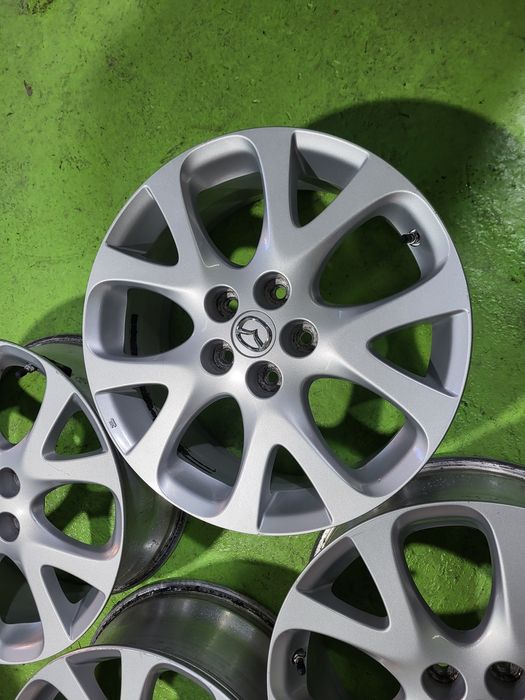 18 5x114.3 Mazda лети джанти 5х114.3 мазда