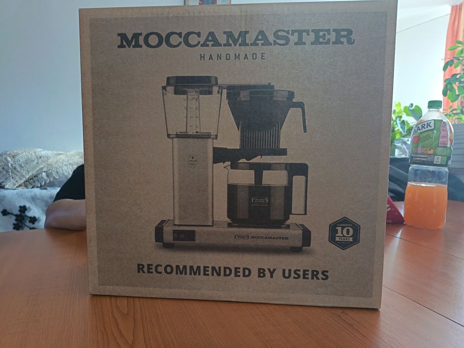Vând cafetiera MoccaMasster