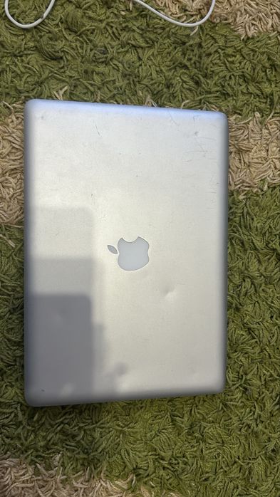 Macbook pro 2012 de 13 - inch perfect functional. Cititi atent descrierea!