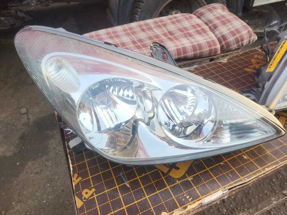 Фара Lexus ES300 / Toyota Windom 30