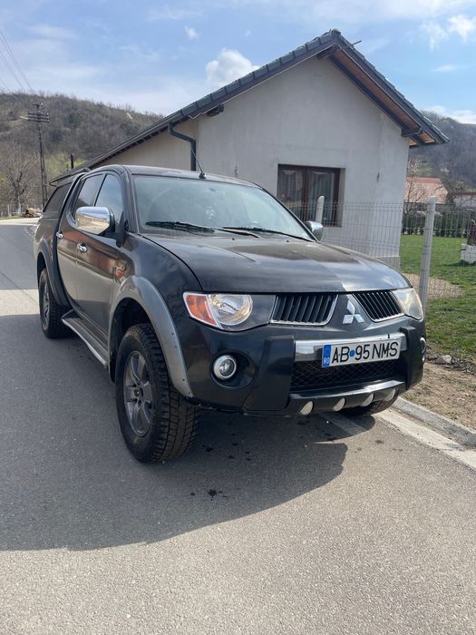 Mitsubishi  l200