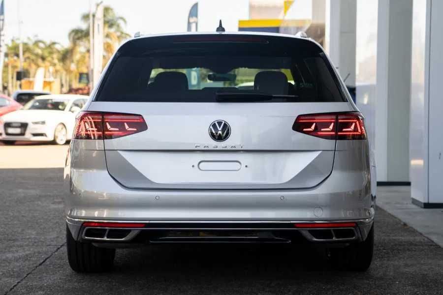 Facelift LED стопове за VW Passat B8/B8.5 Седан/Комби динамични мигачи