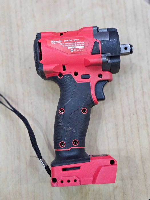 Milwaukee M18 Гайковерт
