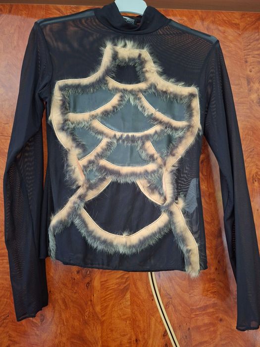 Bluza cu inserții de blană
