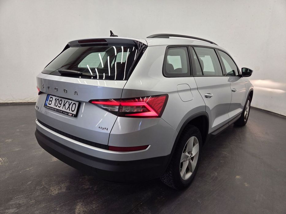 Skoda Kodiaq DE NOUA din Romania - GARANTIE - 4X4 - DSG - Istoric la zi
