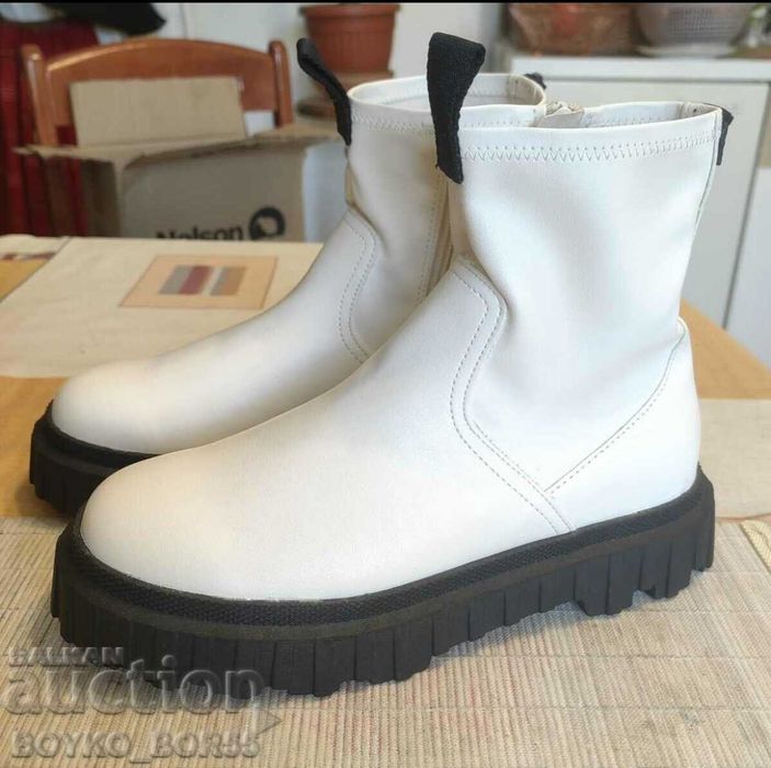 Оригинални Нови Дамски Маркови Обувки ZARA Зара 38 номер