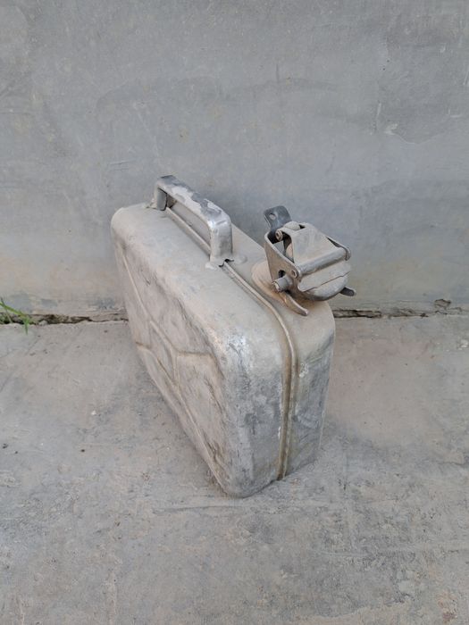 Канистра алюминиевая