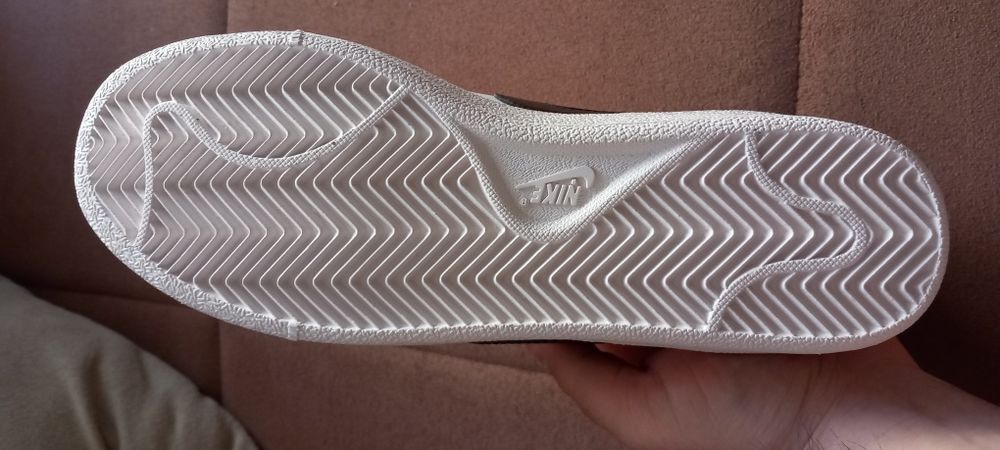 Adidasi Nike marime 40