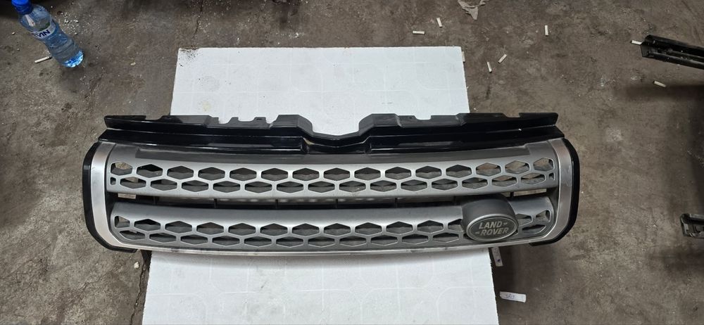 Предна решетка Range Rover Evoque