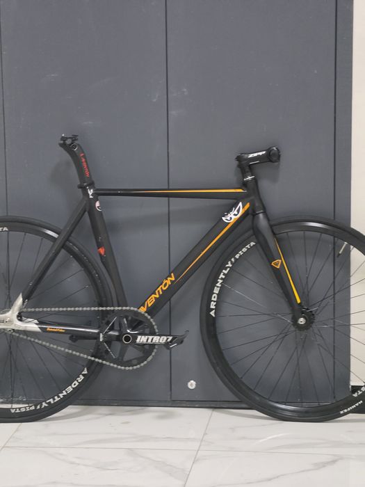 Aventon diamond 52