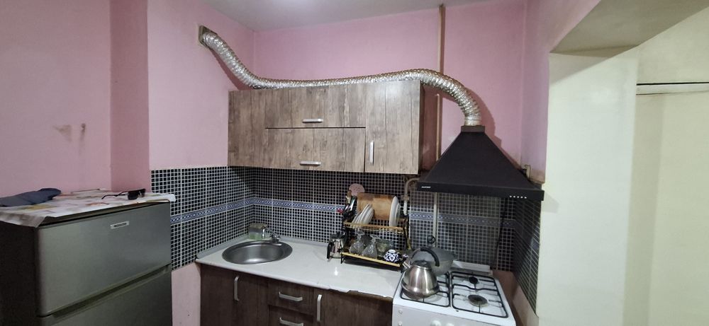 3 Xonali kvartira sotiladi