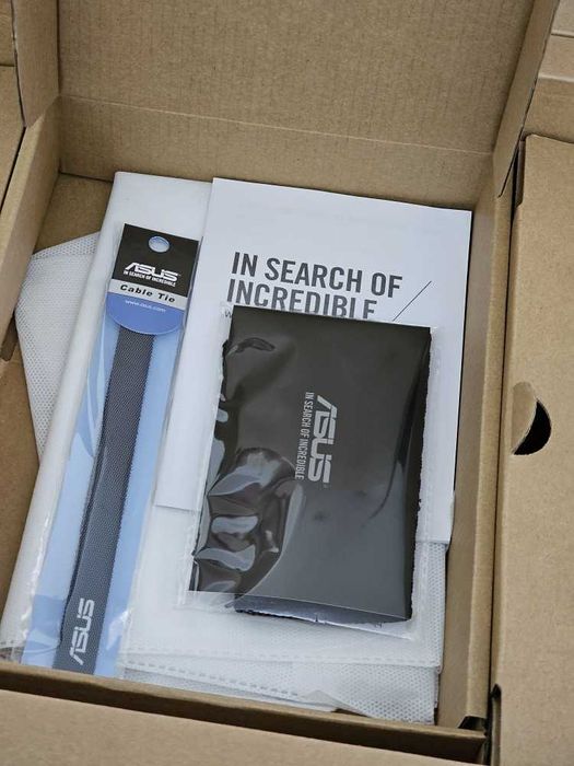 Ноутбук компьютер Asus в идеальном состоянии